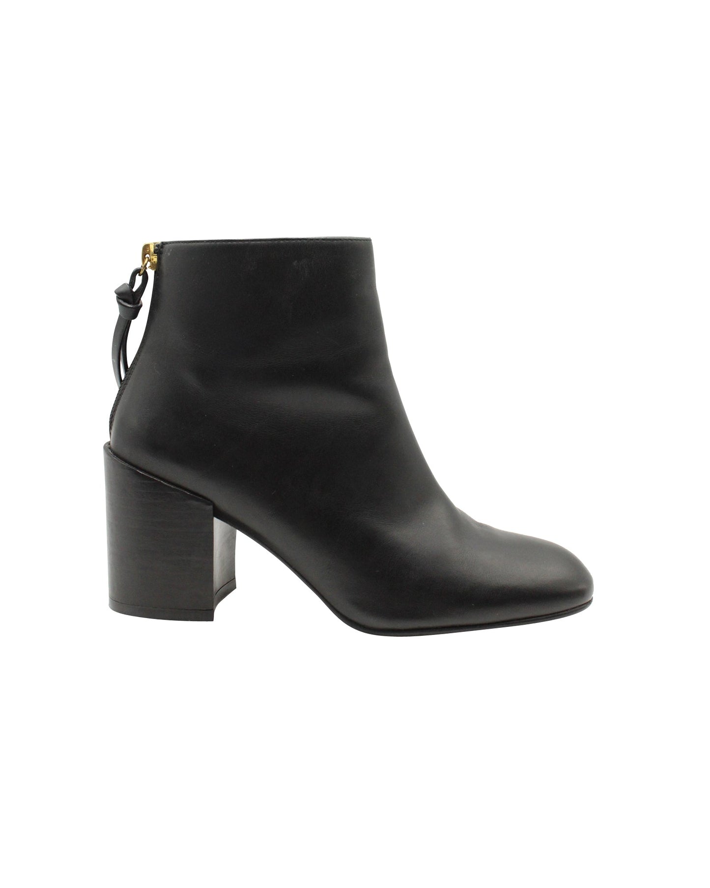 Botines de cuero color negro