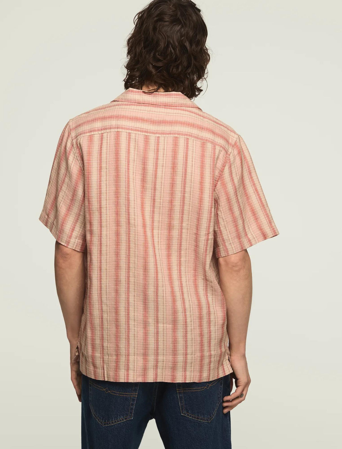 Camisa de hombre de lino de manga corta