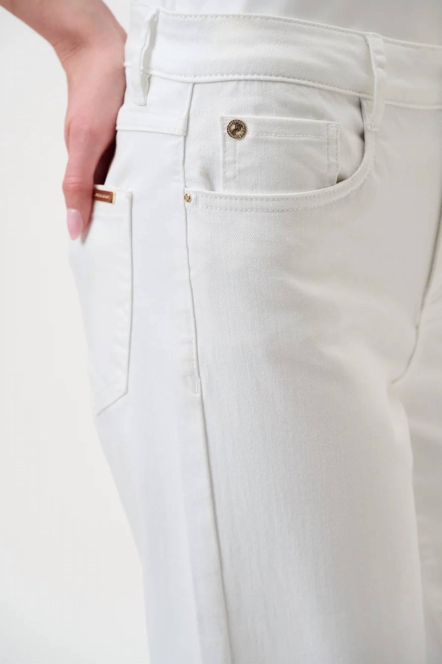 Jean de pierna ancha color blanco