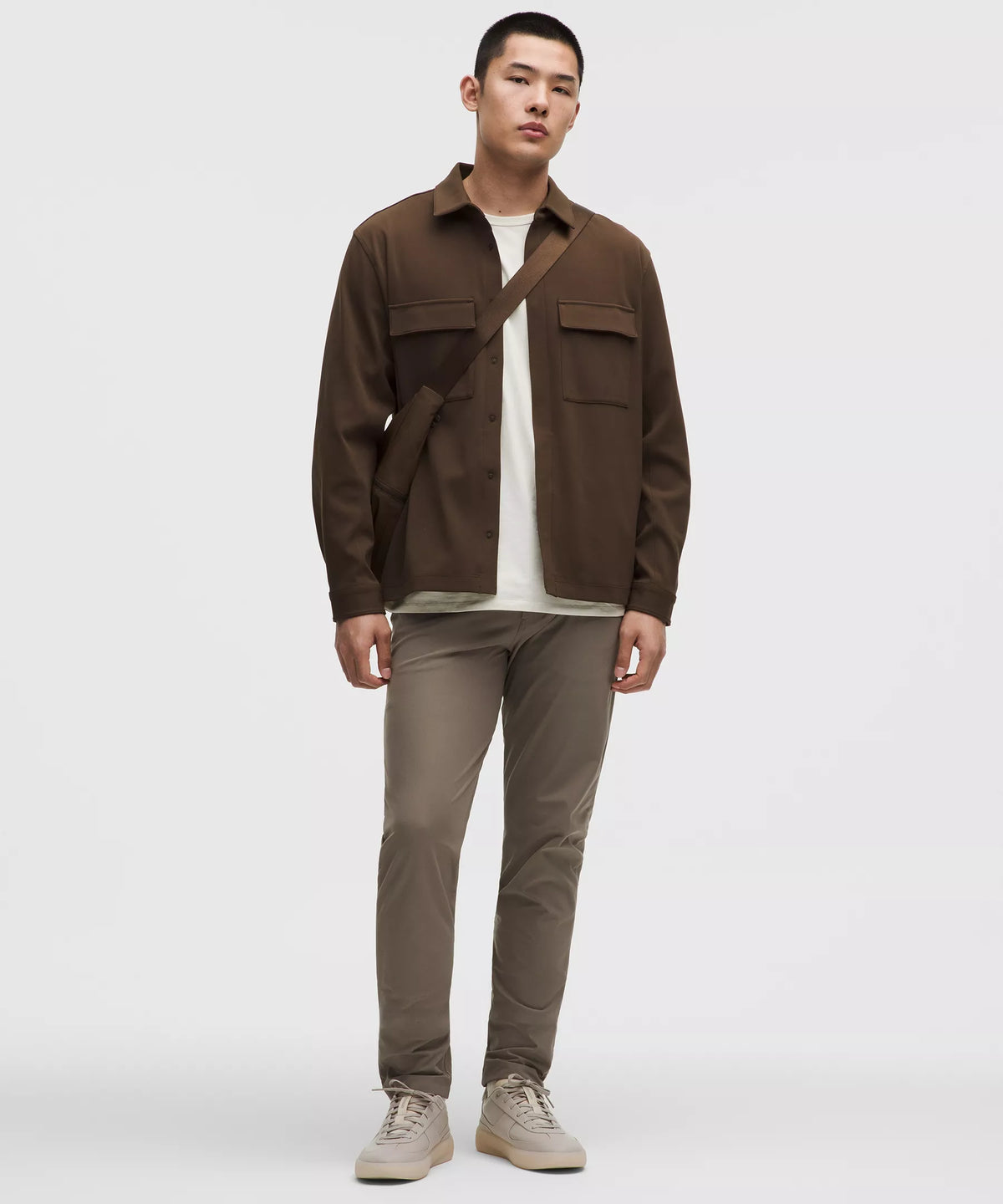 Pantalón de corte ajustado