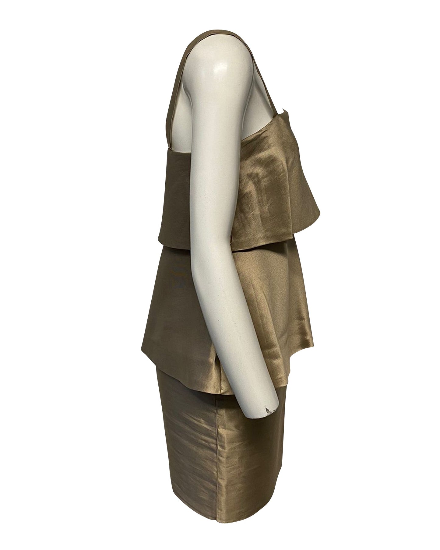 Vestido de seda color beige