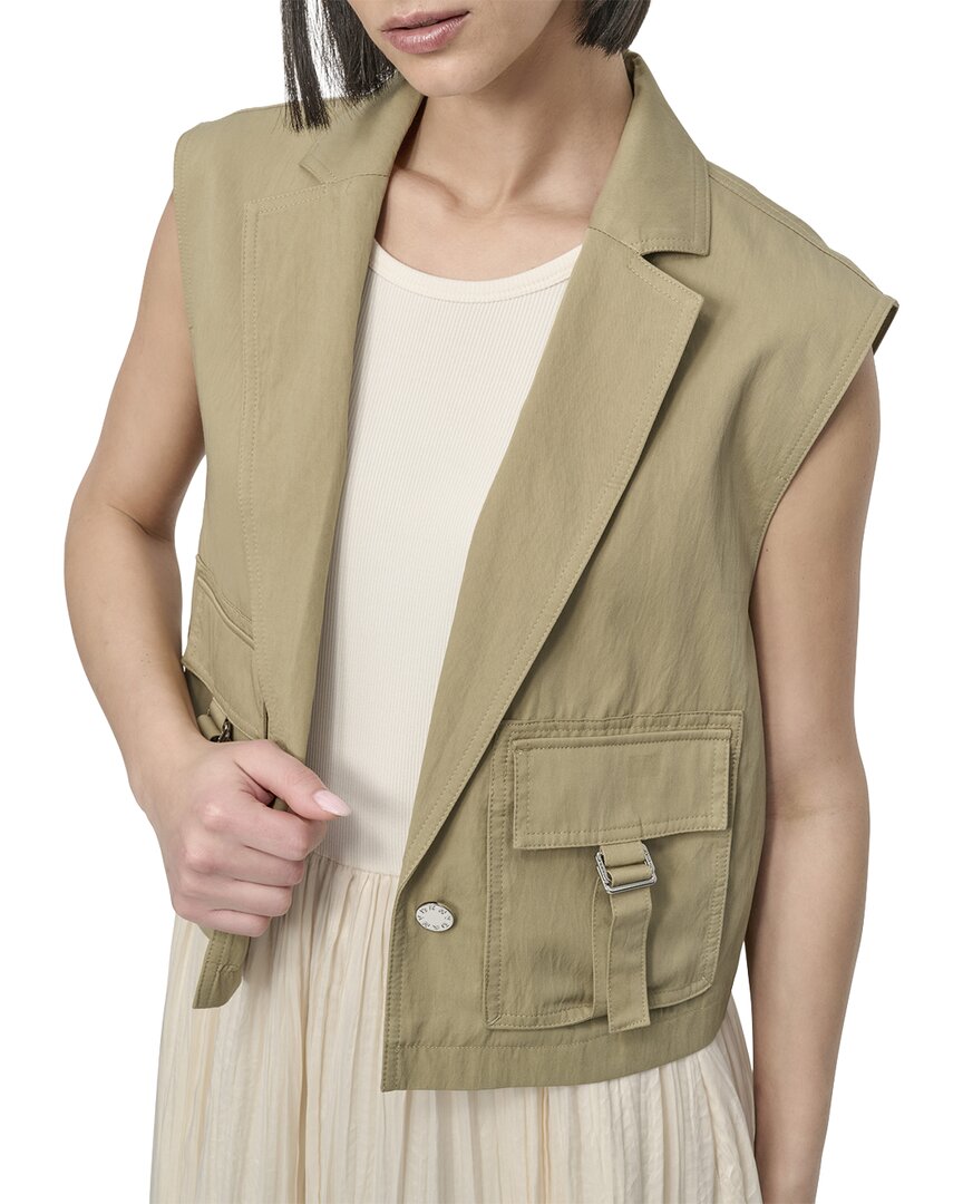 DKNY con Cuello