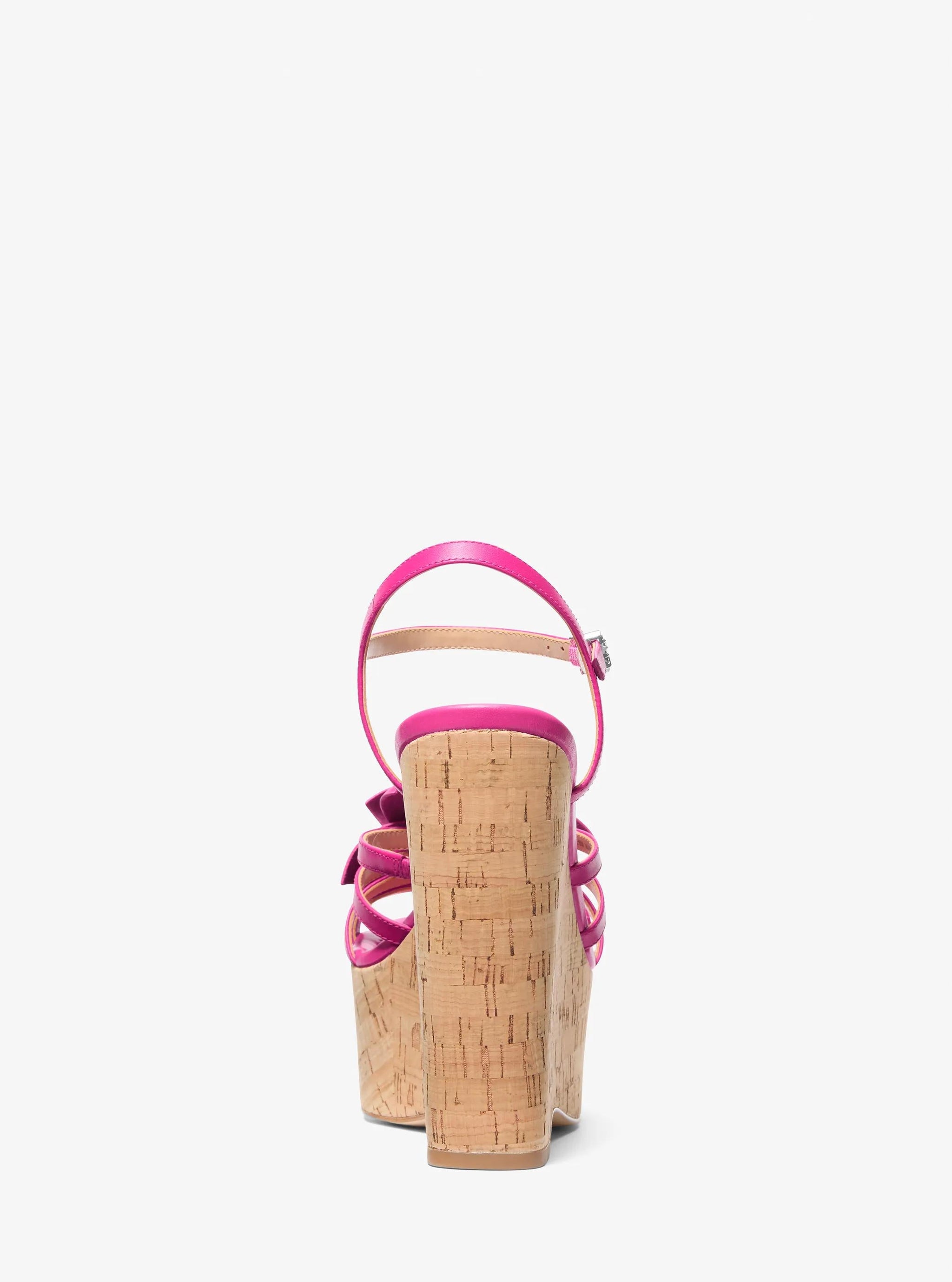 Sandalias de cuero con estampado floral