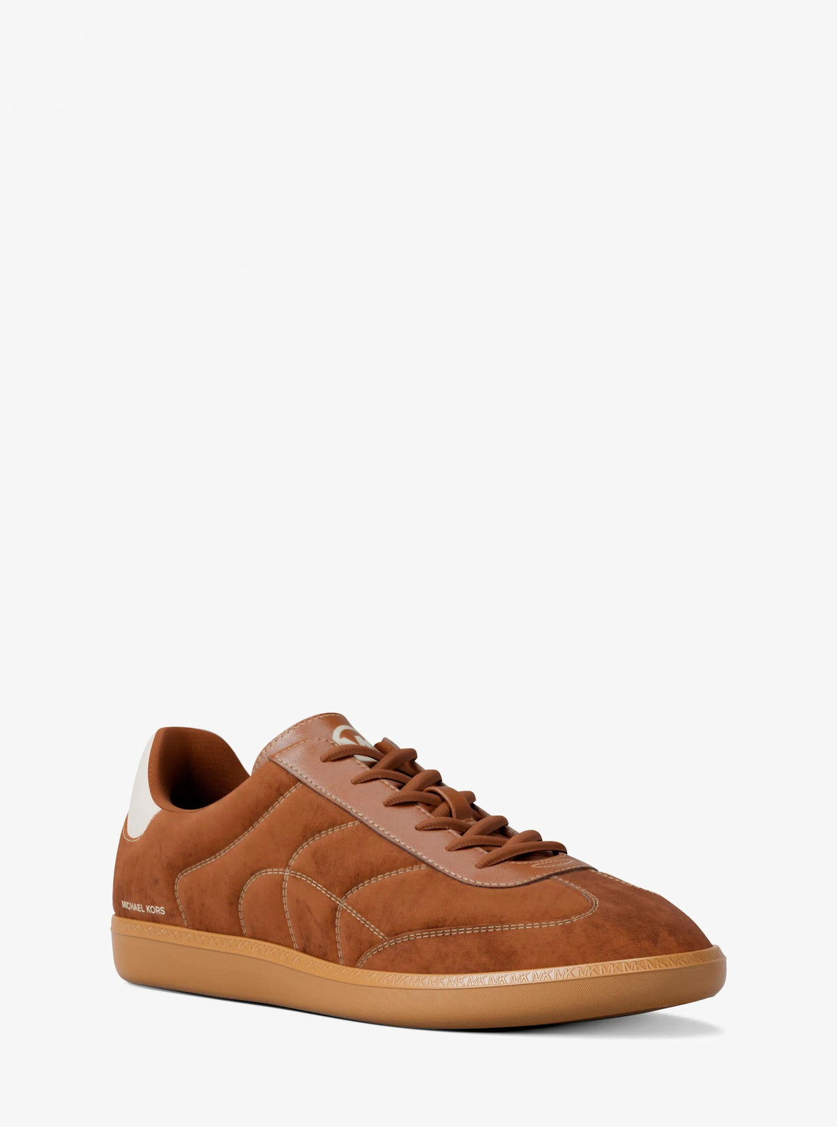 Tenis de gamuza