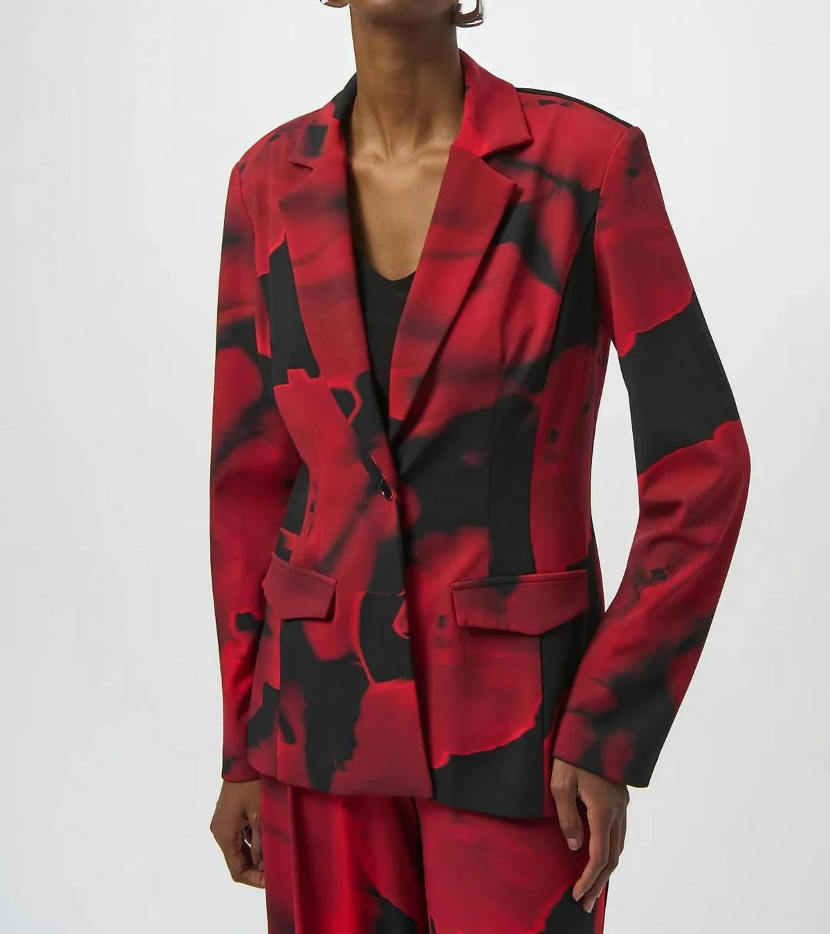 Blazer color negro y rojo