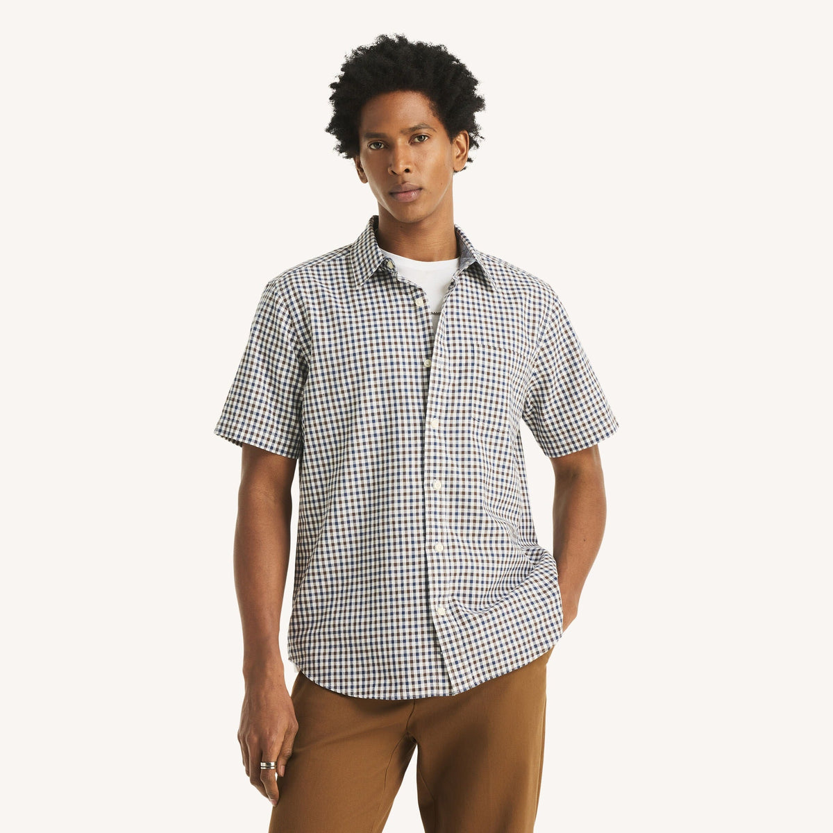 Camisa de hombre de manga corta a cuadros