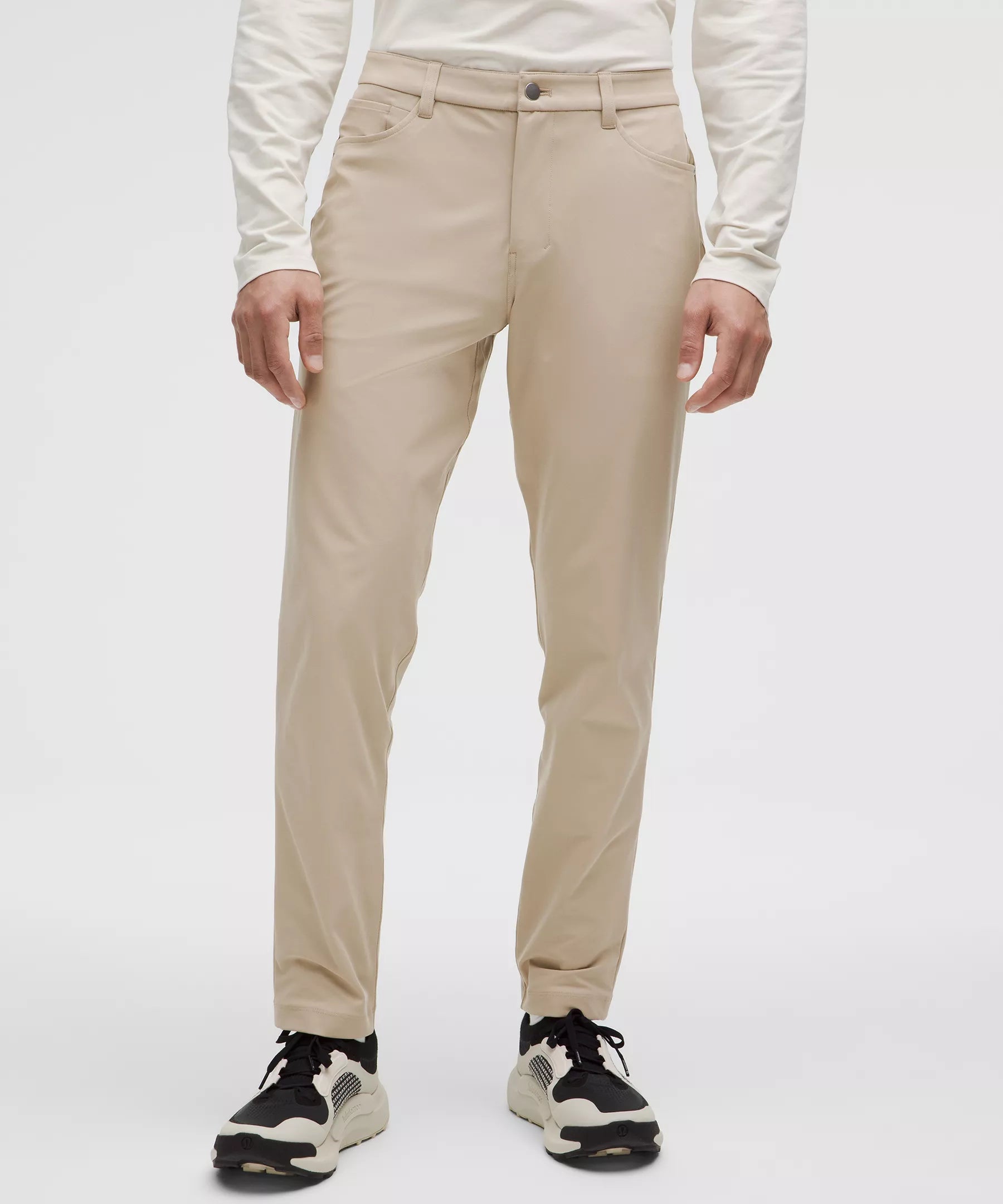 Pantalón de corte ajustado
