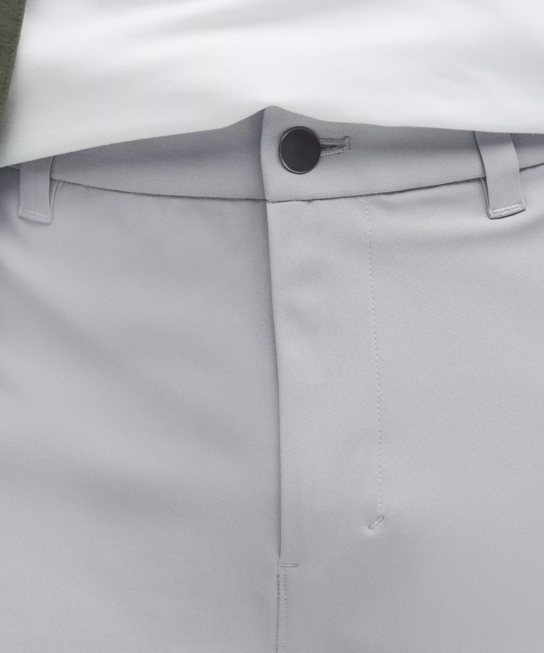 Pantalón de corte ajustado