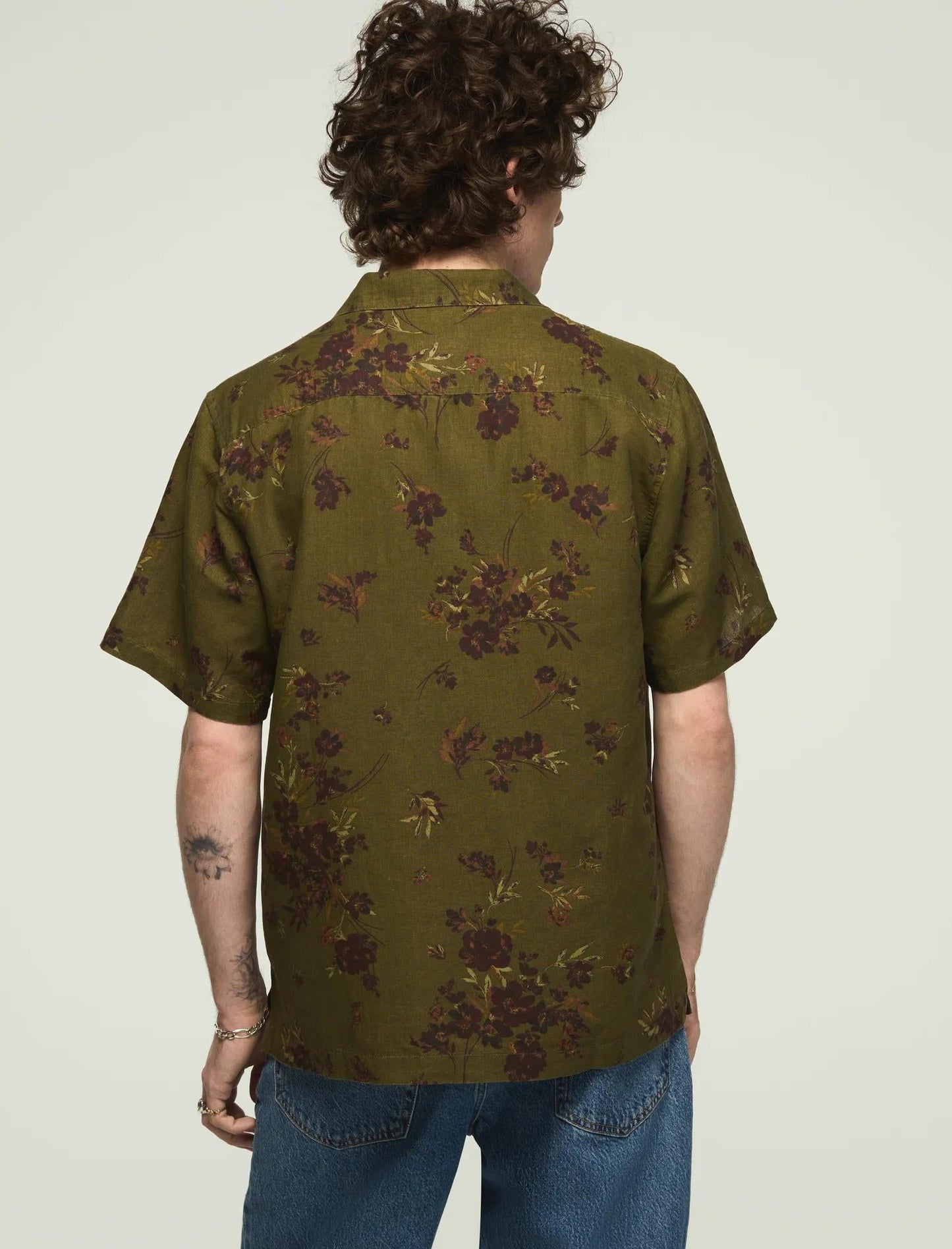 Camisa de hombre de manga corta con estampado
