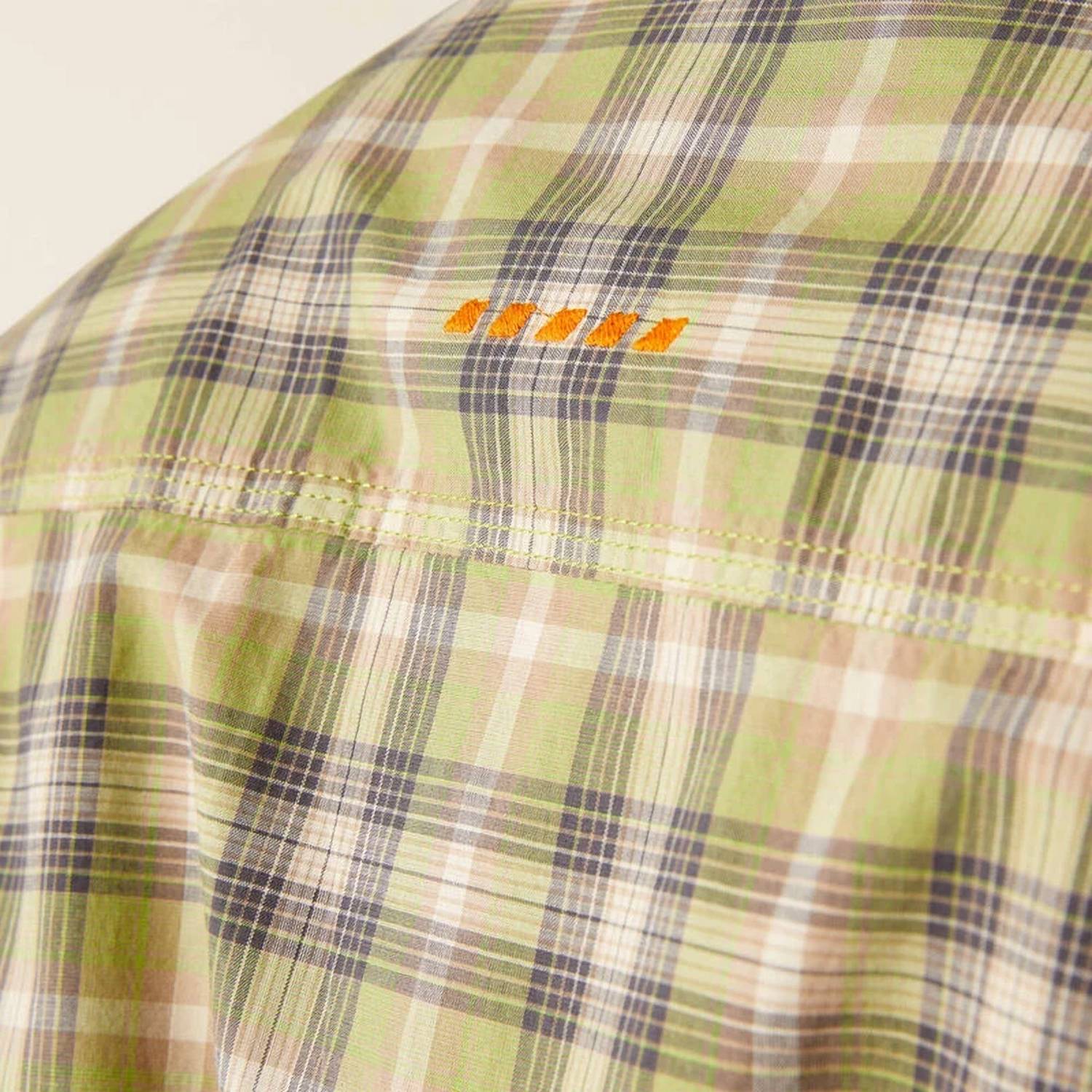 Camisa color plateado