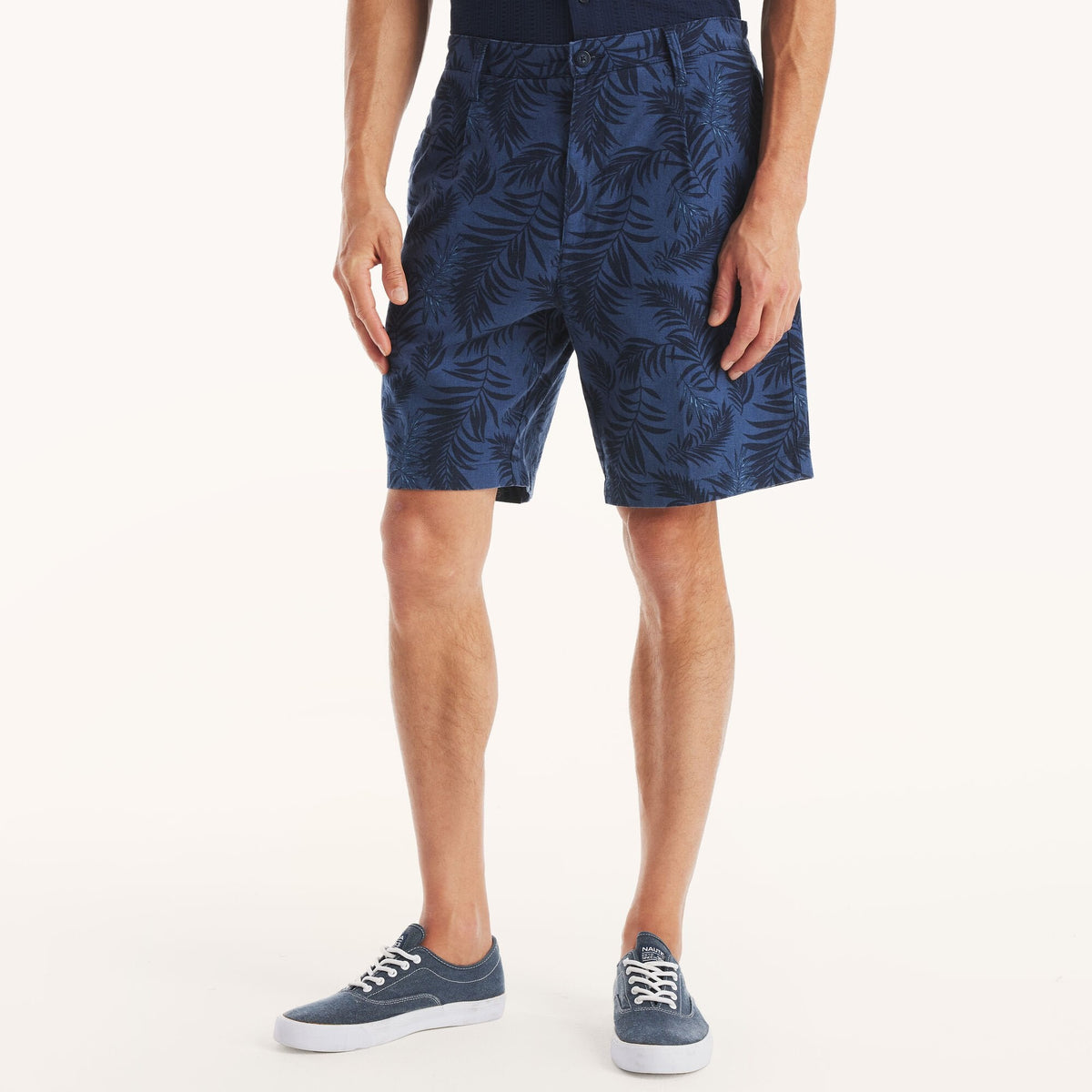 Short de hombre de lino con estampado con pliegues