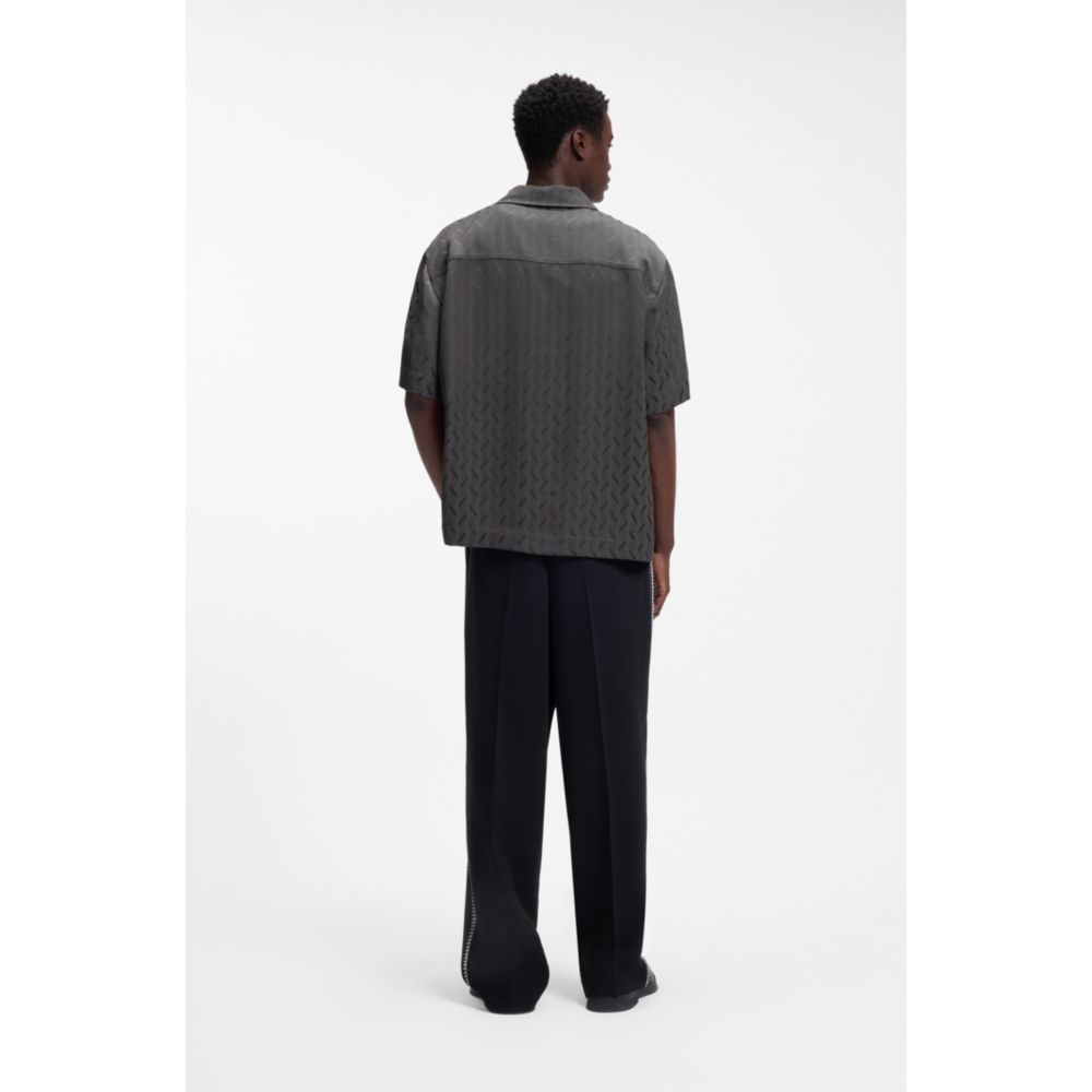 Camisa de corte amplio