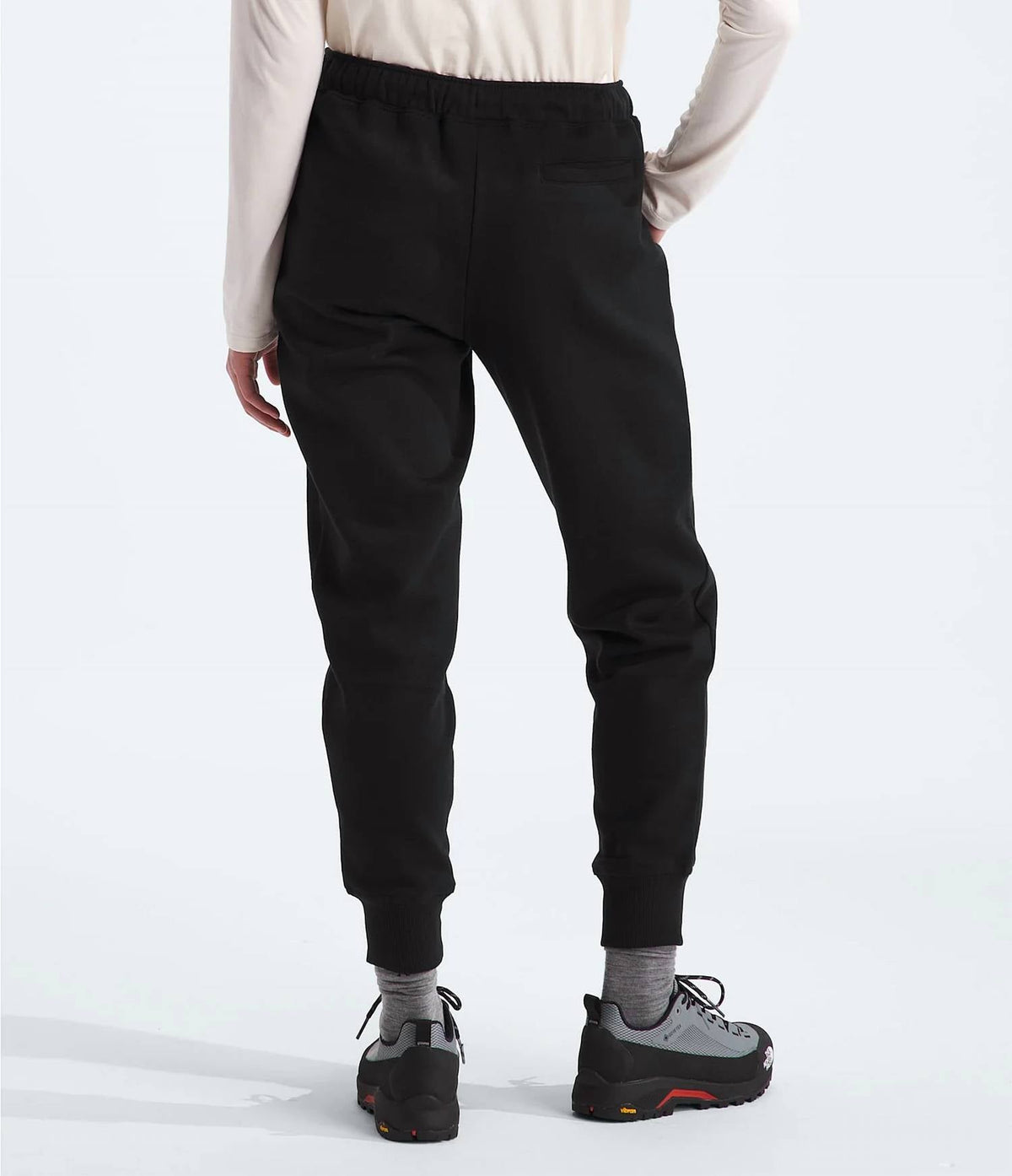 Pantalón deportivo color negro