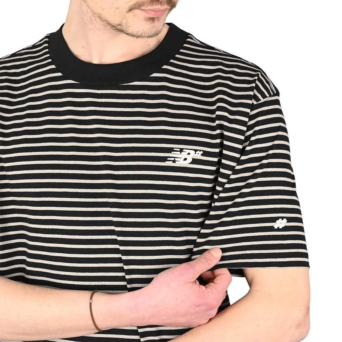 Camisa a rayas color negro