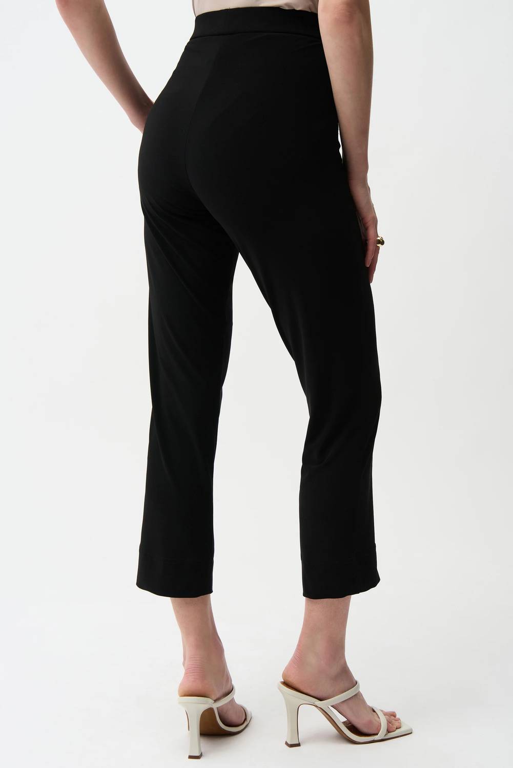 Pantalón color negro