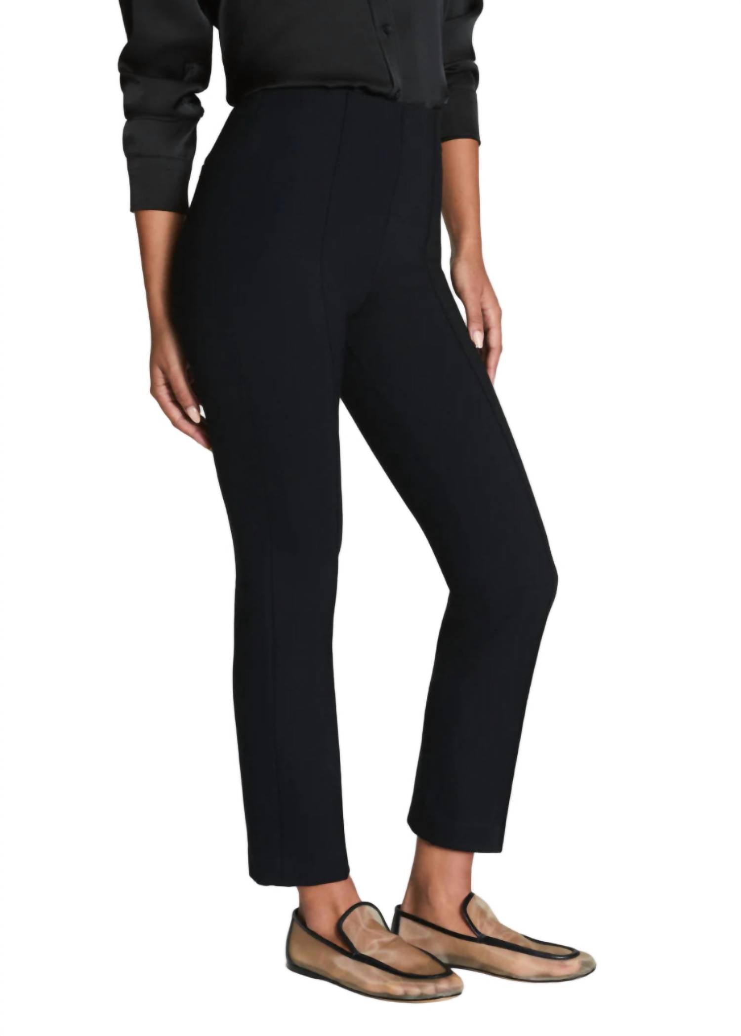 Pantalón color negro
