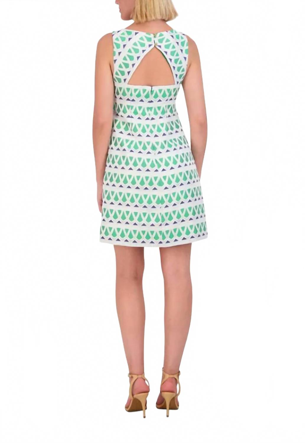 Vestido color blanco y azul y verde