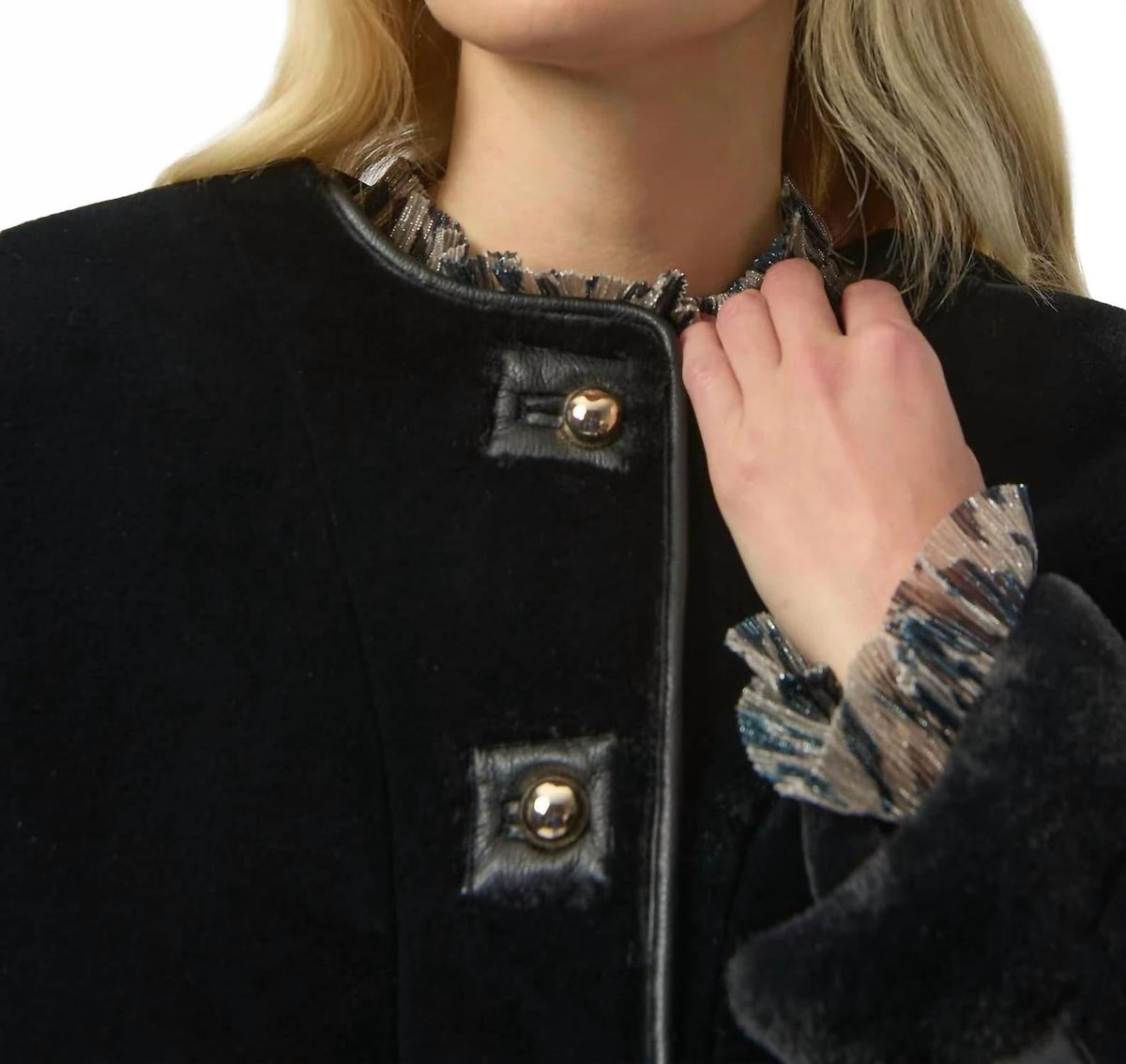 Chaqueta con cuello redondo color negro