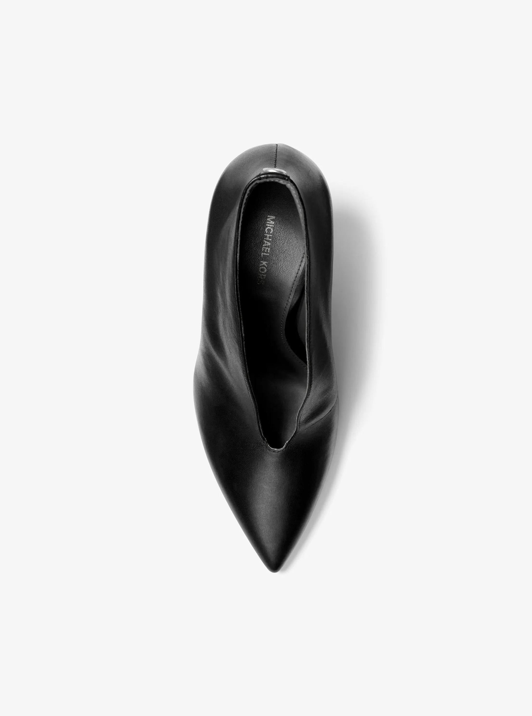 Tacones de cuero