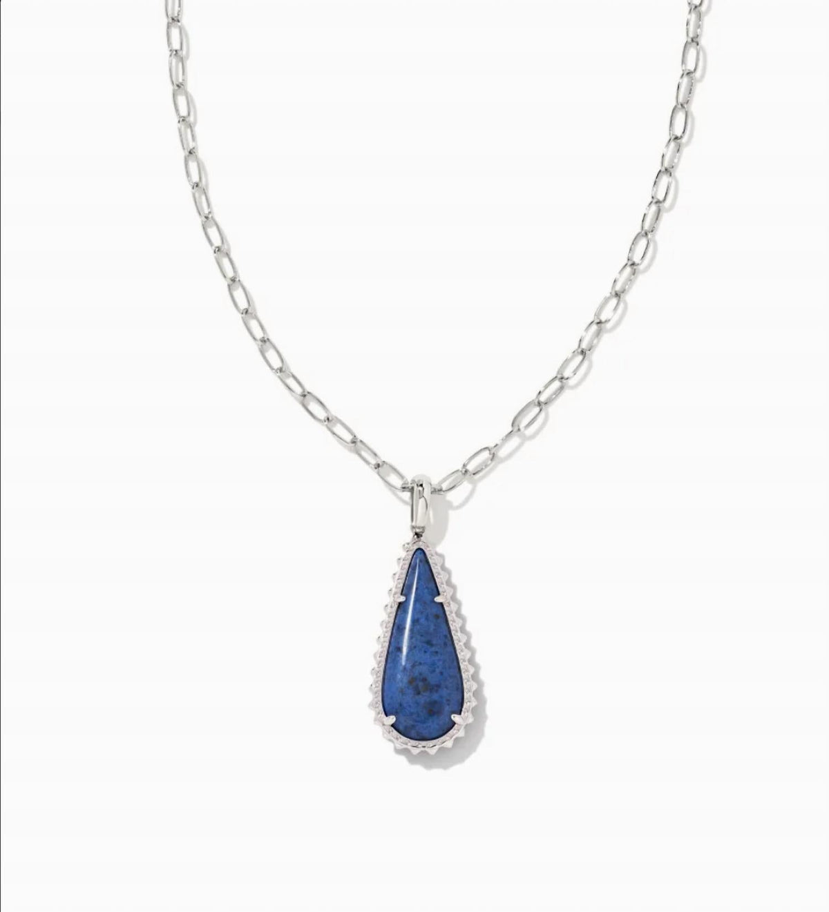 Collar de mujer color azul y plateado