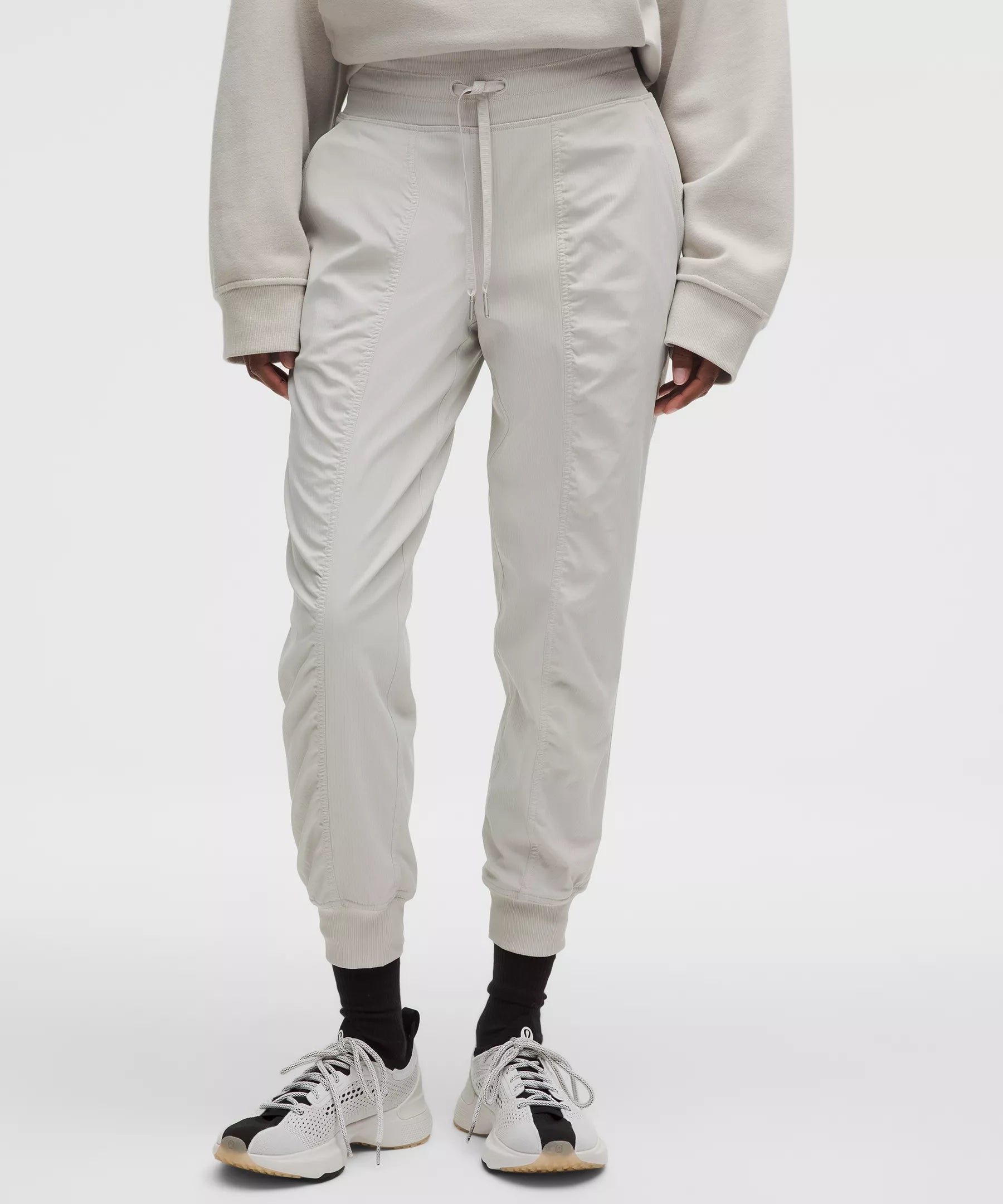 Pantalón deportivo de tiro medio