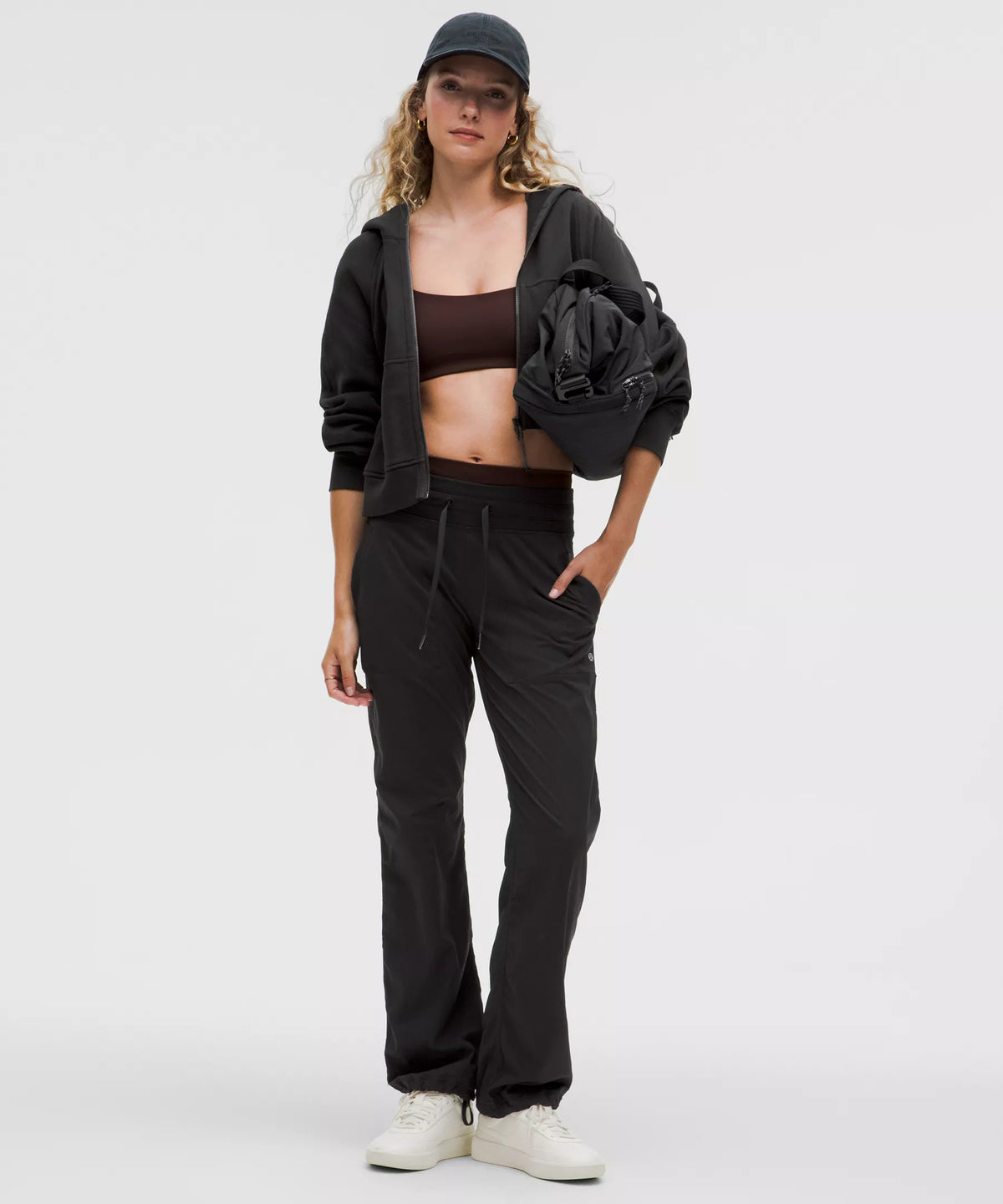Pantalón de tiro medio