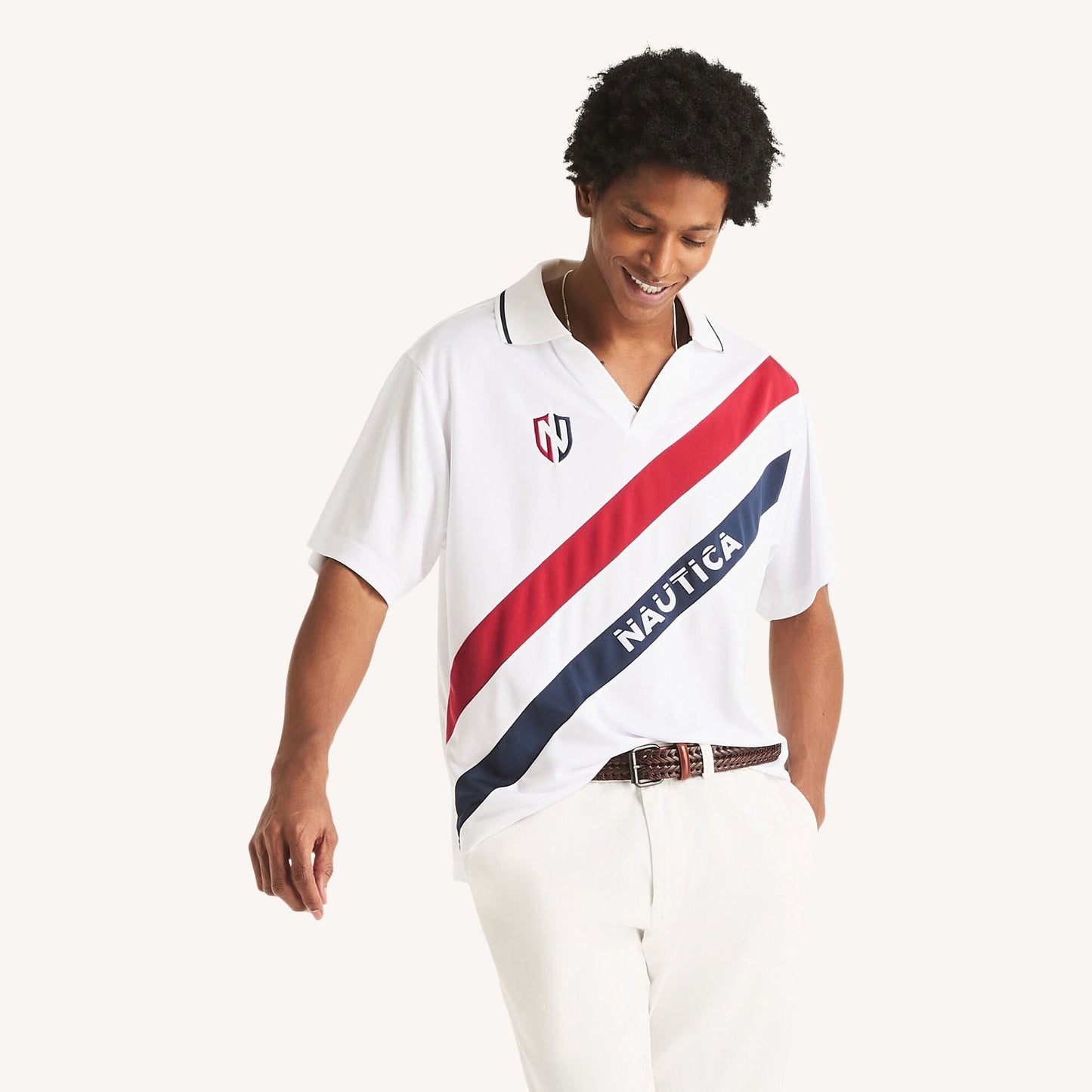 Polo de hombre de corte amplio