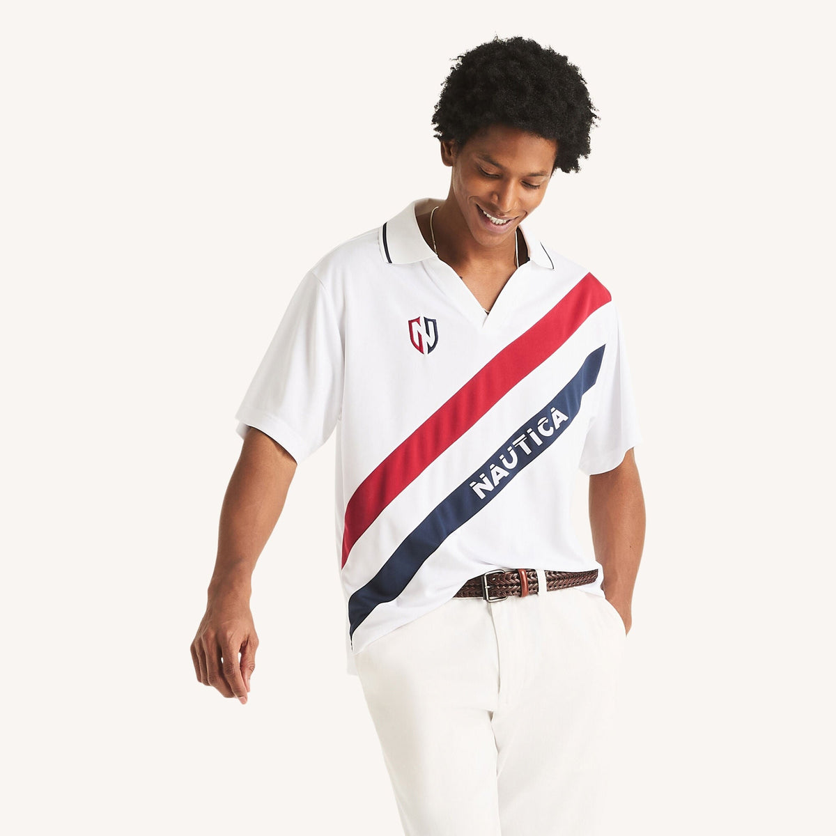 Polo de hombre de corte amplio