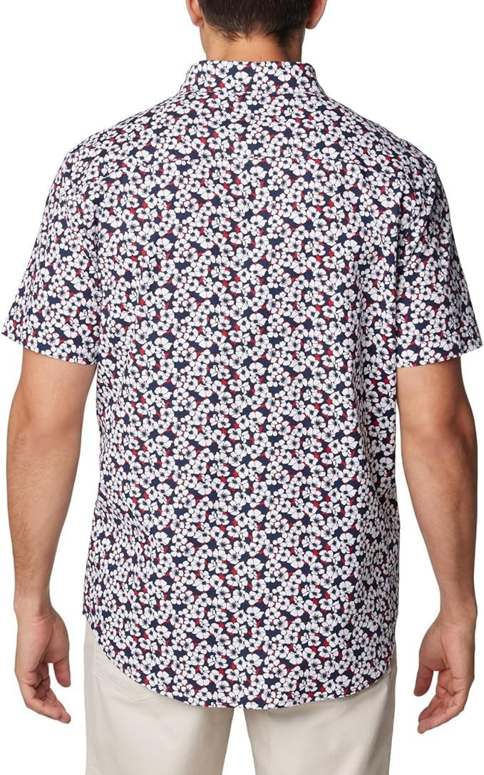 Camisa de hombre de manga corta con estampado floral color azul marino