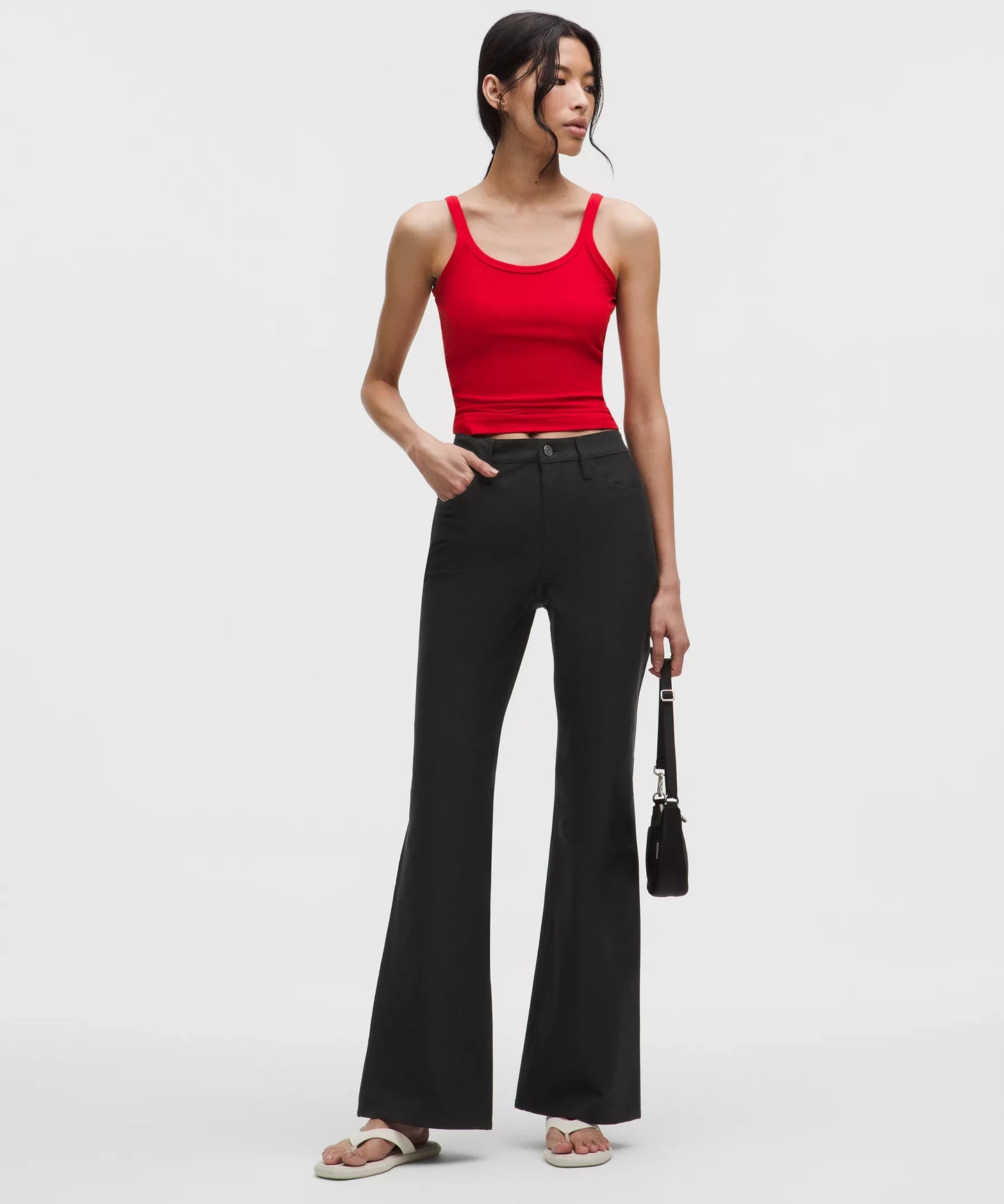 Pantalón de tiro alto