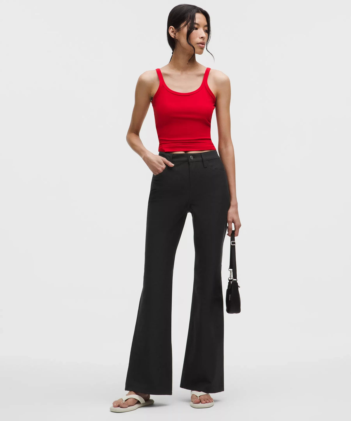 Pantalón de tiro alto