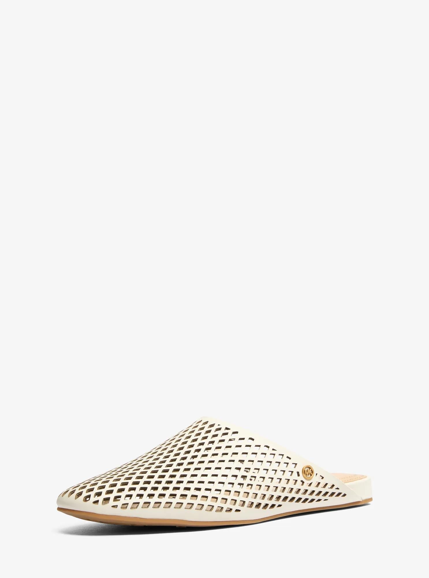 Zapatos destalonados de cuero
