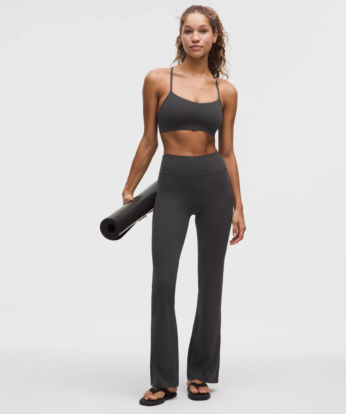 Pantalón de tiro alto