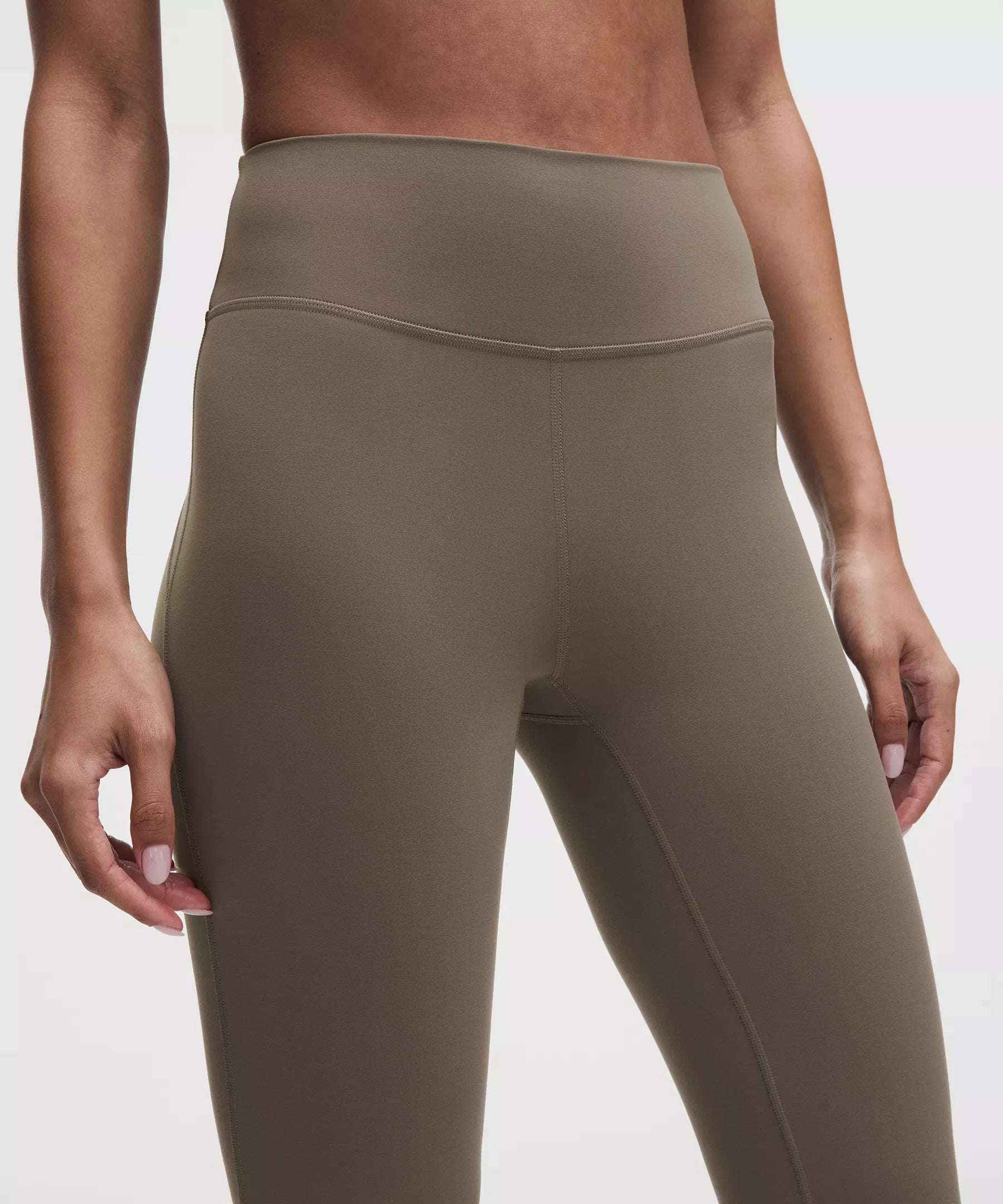 Pantalón de tiro alto