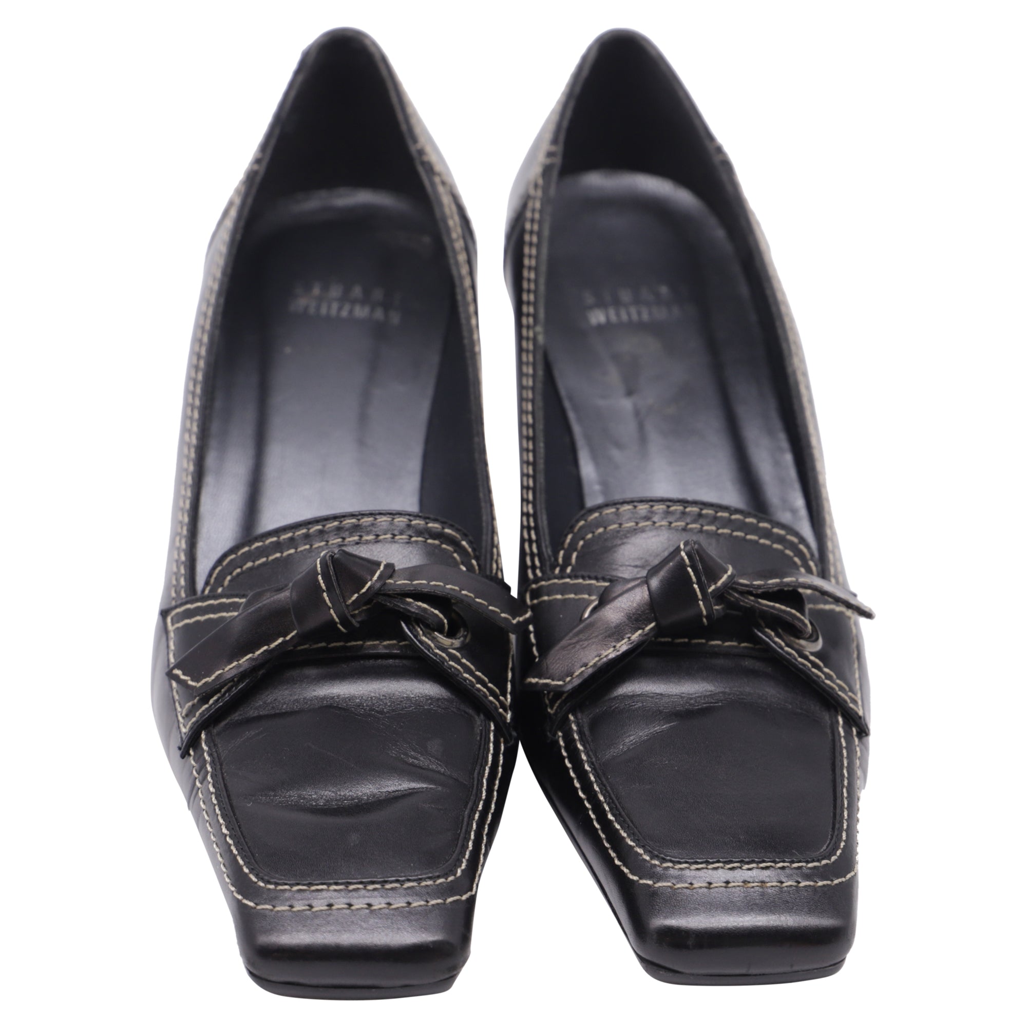 Tacones de cuero color negro