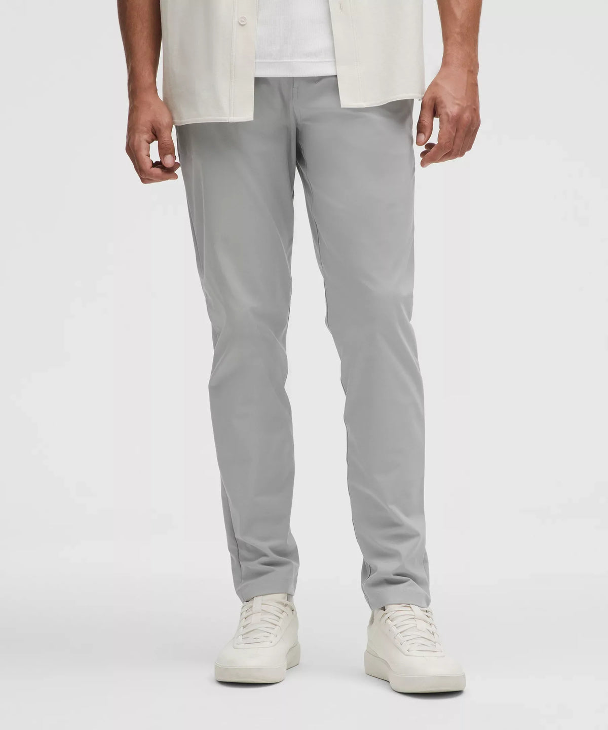 Pantalón de corte ajustado