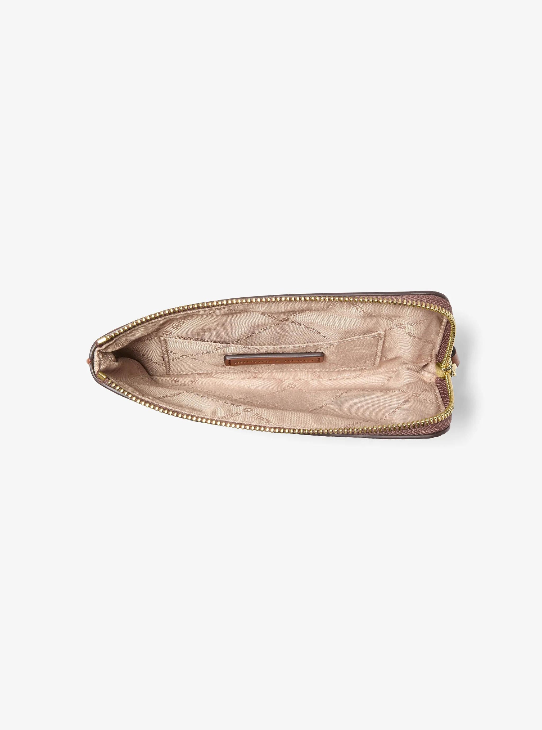 Bolso de muñeca