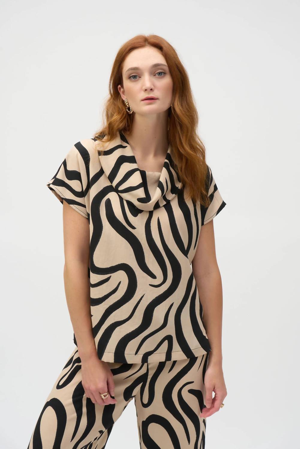 Top color negro y beige