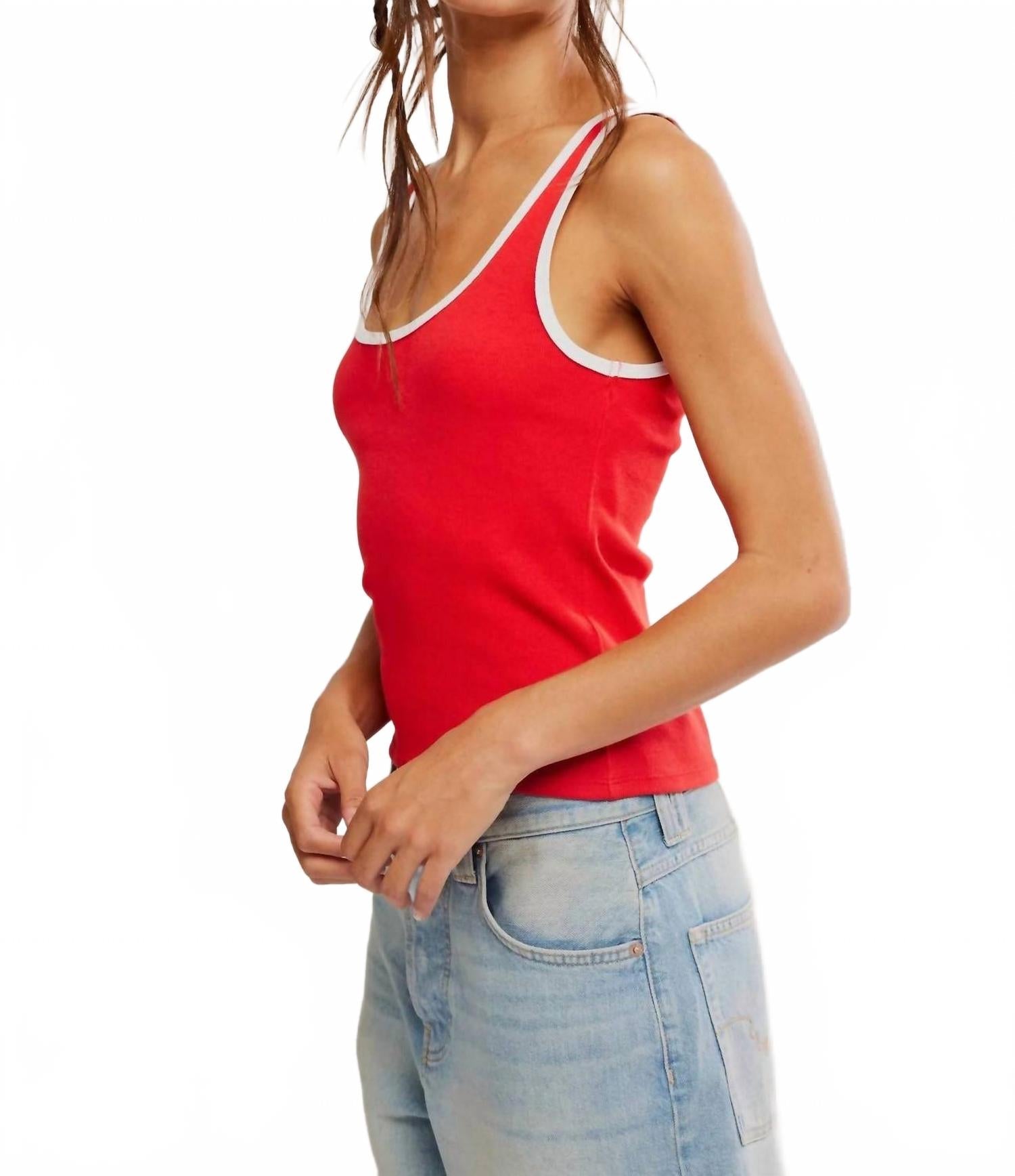 Camiseta sin mangas color rojo