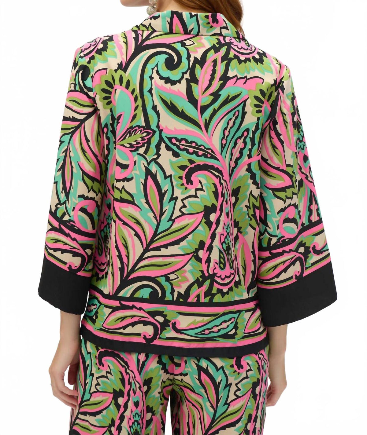 Top con cuello en V con estampado floral color negro