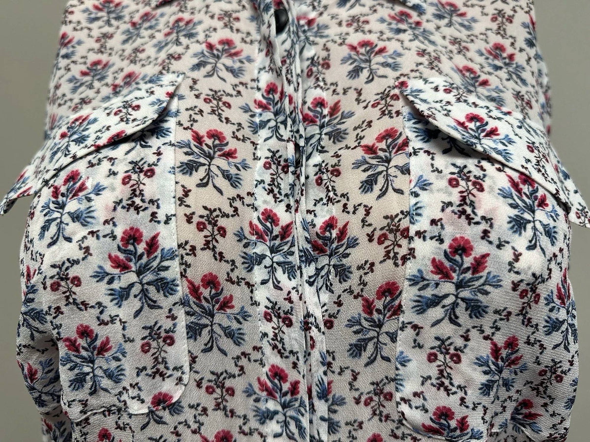Blusa de mujer con estampado floral color blanco