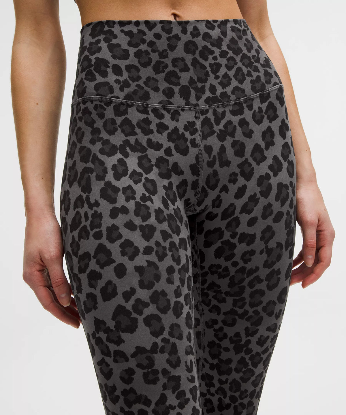 Pantalón de tiro alto