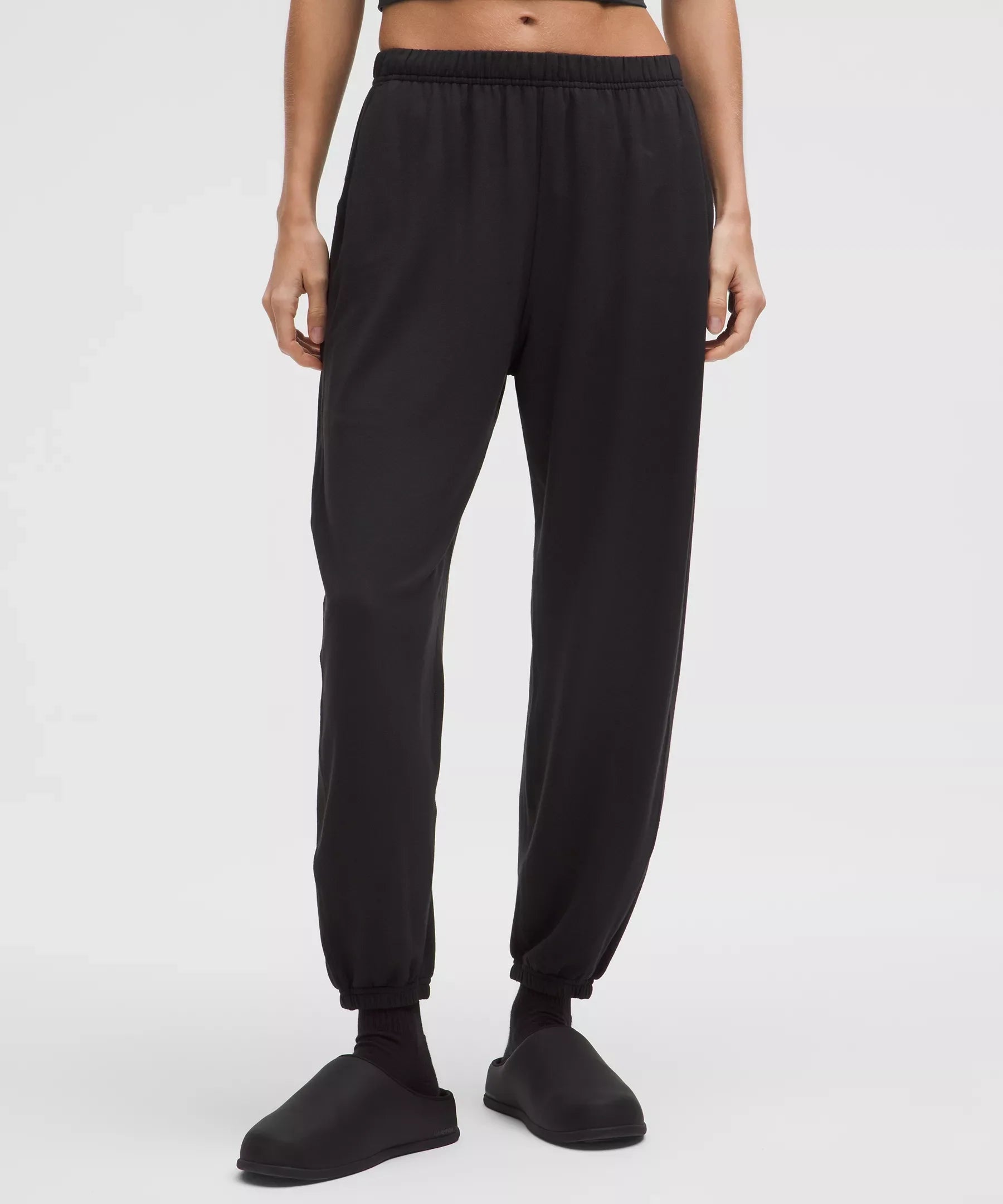 Pantalón de corte amplio de tiro medio