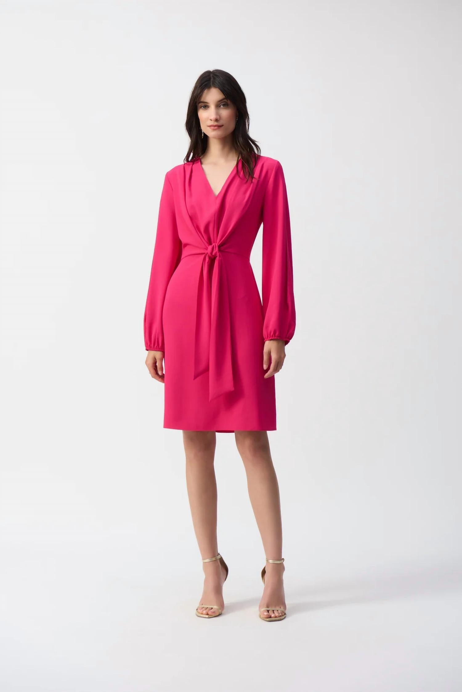 Vestido con cuello en V