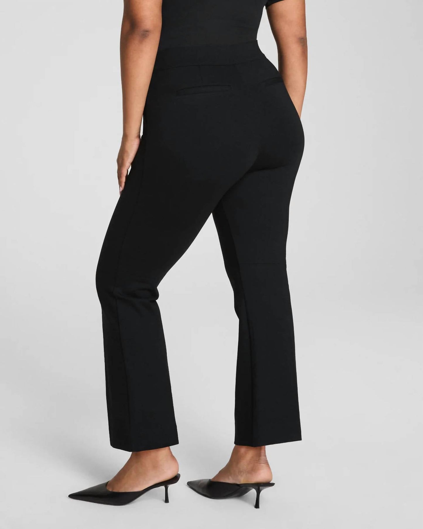 Pantalón color negro