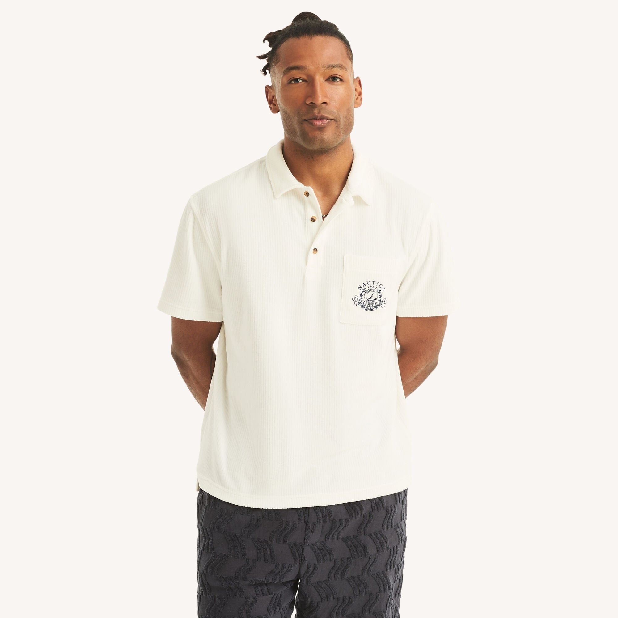 Polo de hombre de corte amplio