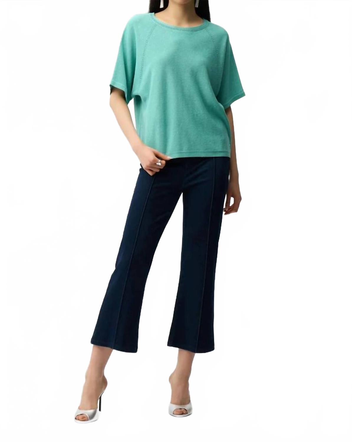 Pantalón de mezclilla color azul oscuro
