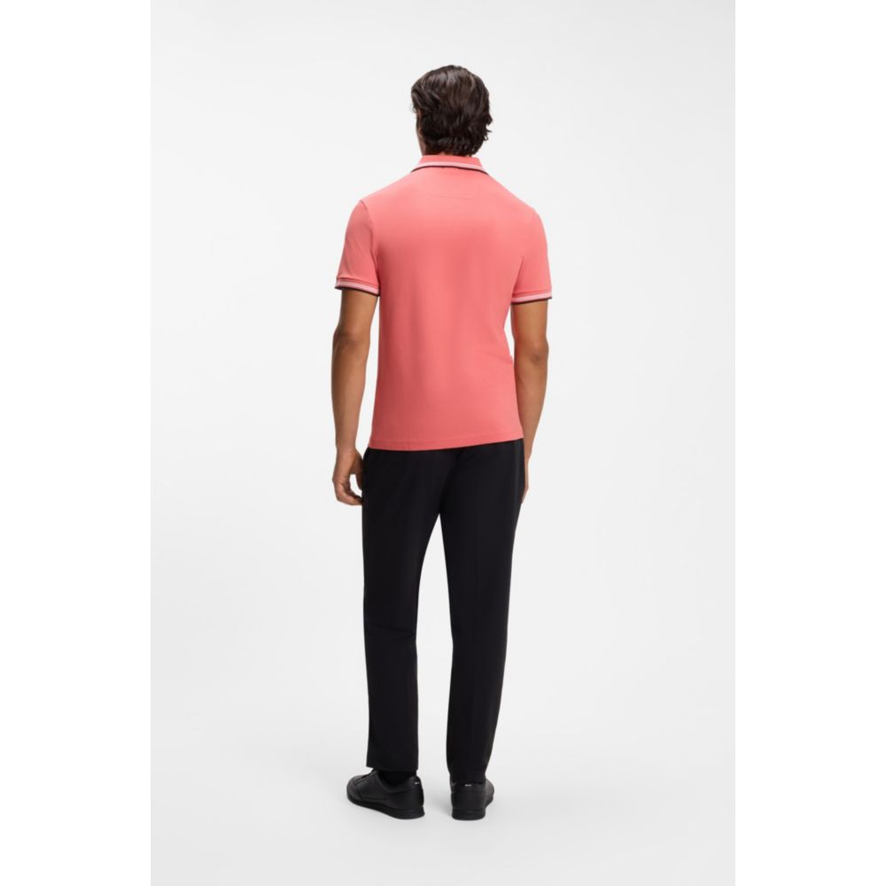Polo de corte ajustado a rayas