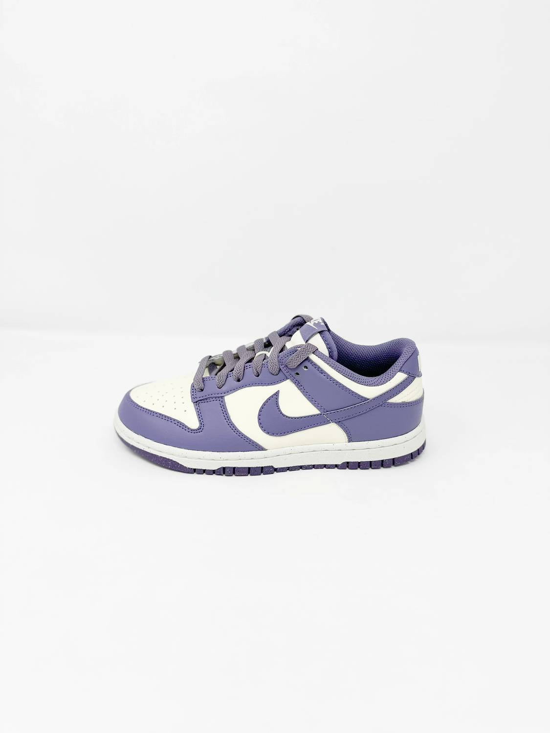 Tenis de mujer color violeta