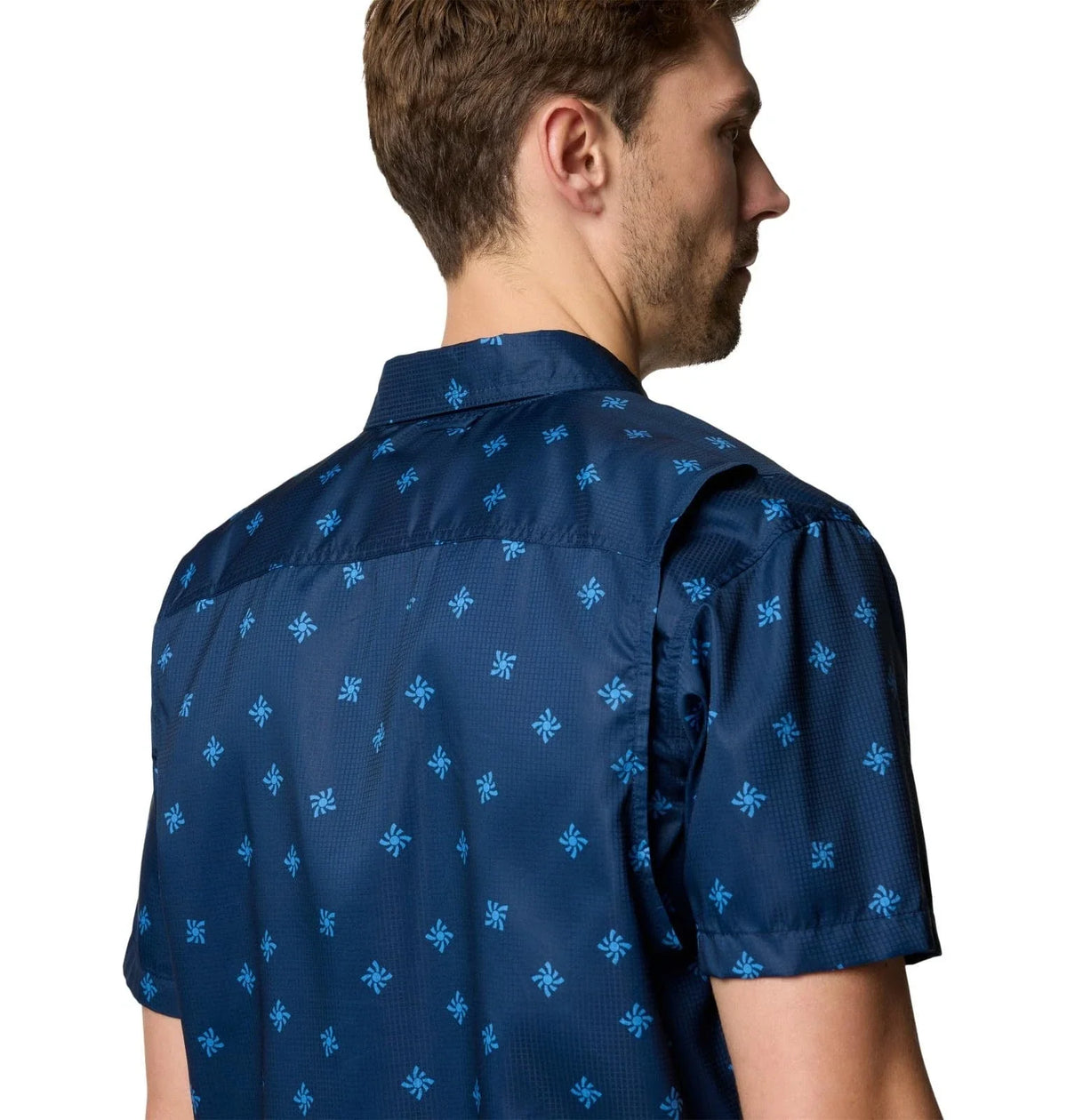 Camisa de hombre con estampado color azul marino